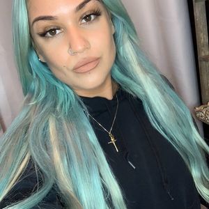 Meet your Posher, Justine